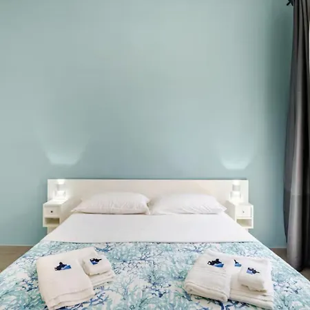 Duomo 34 Guest בית הארחה 4*