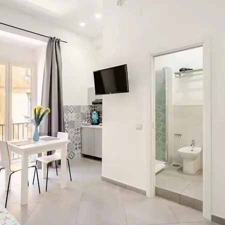 Duomo 34 Guest 4* נאפולי