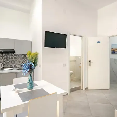 Duomo 34 Guest Неаполь